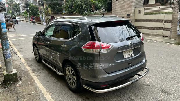 Nissan X-Trail 2017 Gray