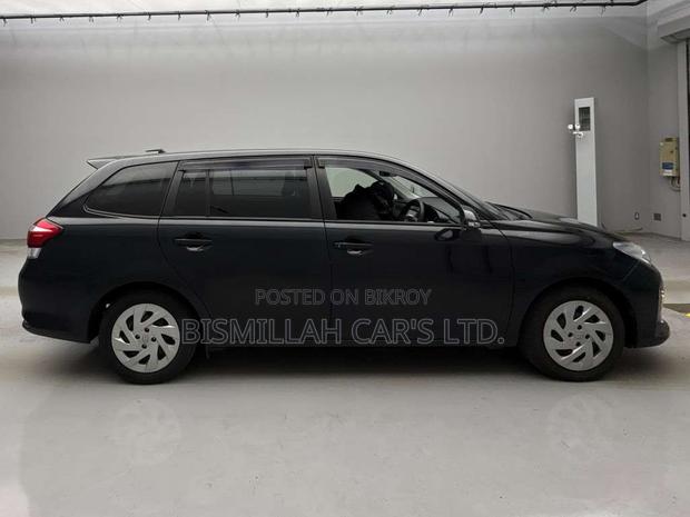Toyota Corolla Fielder 2021 Black