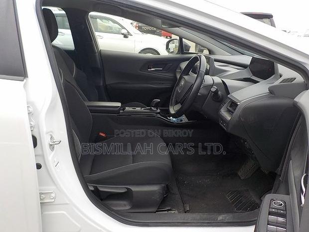 Toyota Prius 2023 Pearl