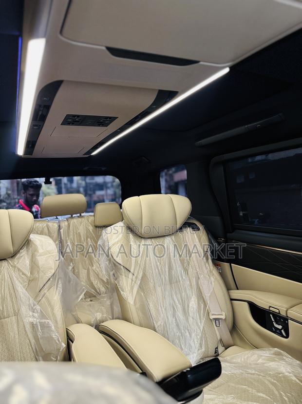 Toyota Alphard 2024 Brown