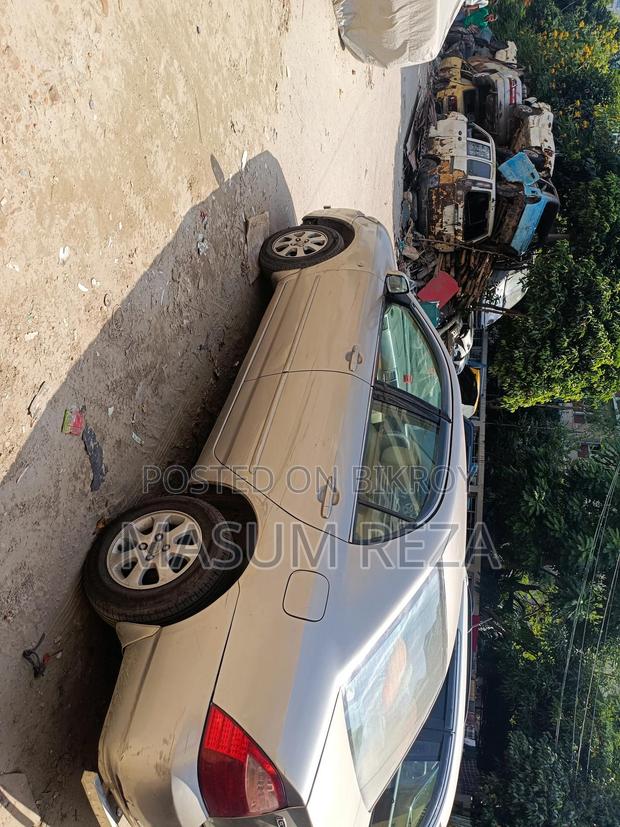 Toyota Corolla 2006 Gold