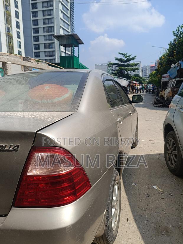 Toyota Corolla 2006 Gold