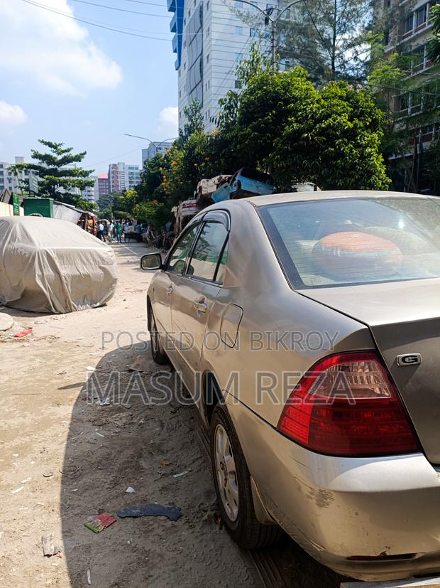 Toyota Corolla 2006 Gold