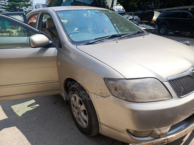 Toyota Corolla 2006 Gold