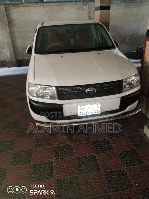 Toyota Probox 2005 White