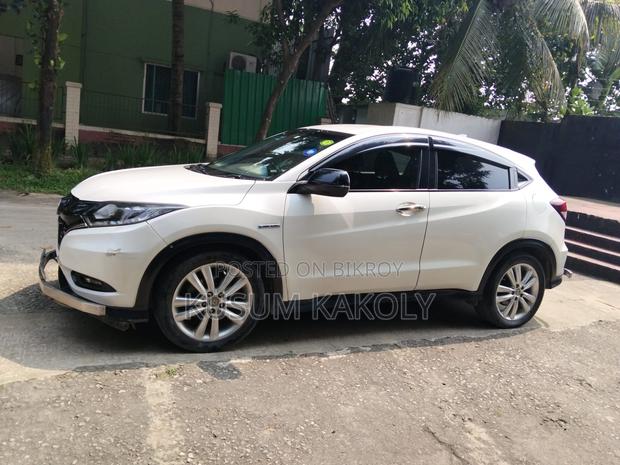 Honda Vezel 1.5 Hybrid 2WD 2016 Pearl