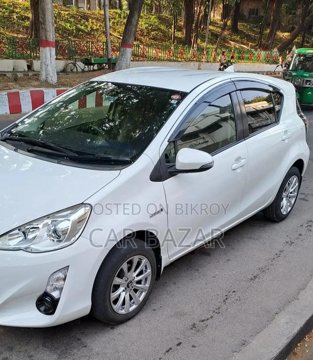 Toyota Aqua 2015 White