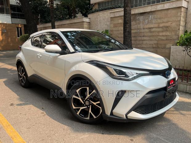 Toyota C-HR 2022 Pearl