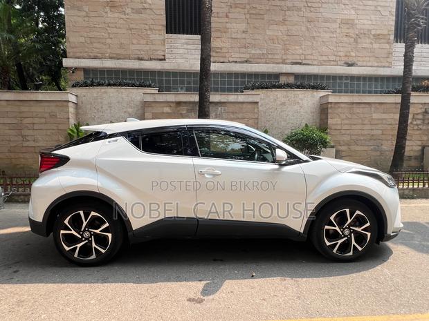 Toyota C-HR 2022 Pearl