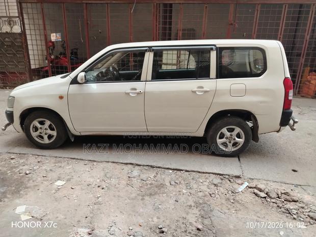 Toyota Probox 2005 White