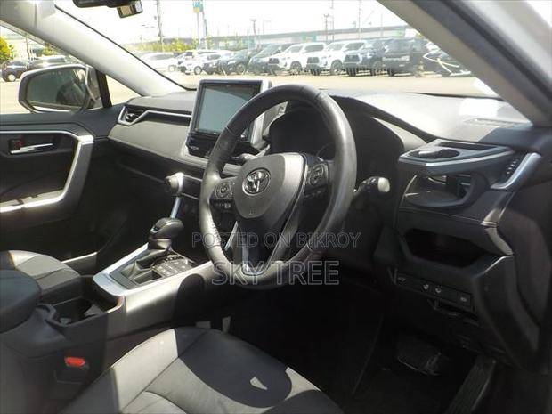 Toyota RAV4 2021 Pearl