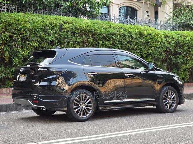 Toyota Harrier 2.5 Hybrid 4WD 2015 Black