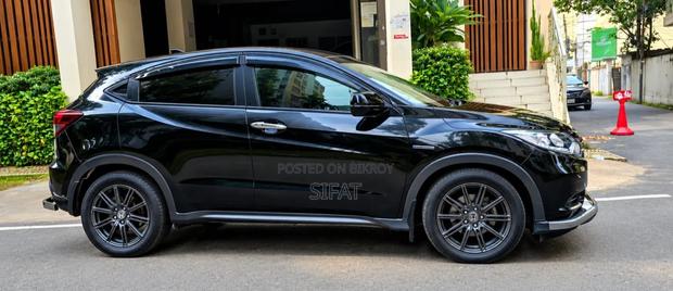 Honda Vezel 2016 Black
