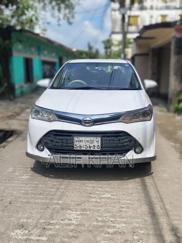 Toyota Axio 1.5 Hybrid 2WD 2017 Pearl