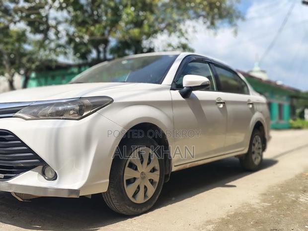 Toyota Axio 1.5 Hybrid 2WD 2017 Pearl