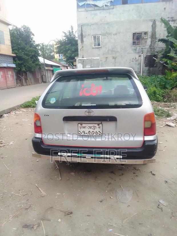 Toyota Corolla 1.9 D Hatchback 2000 Silver