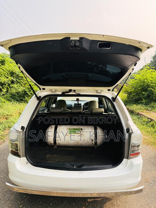 Toyota Corolla Fielder 2011 White