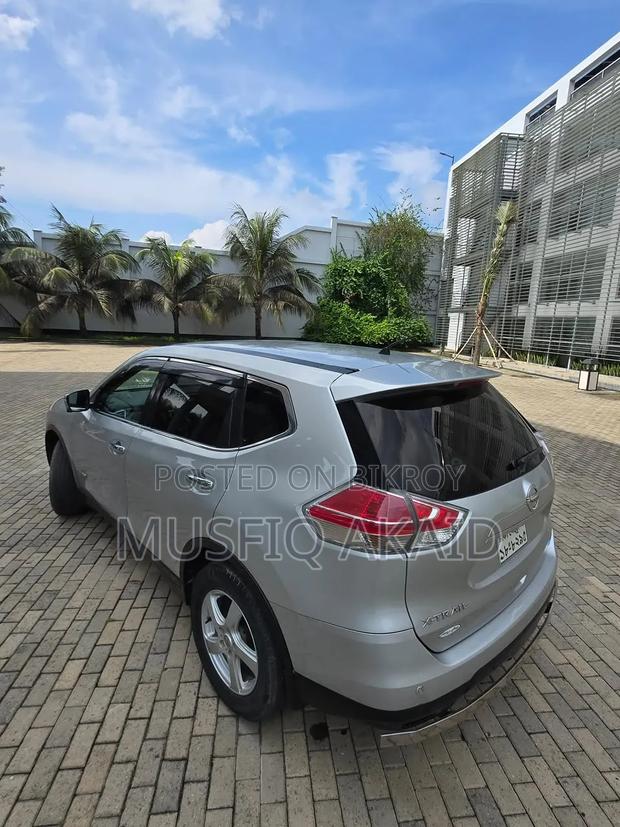 Nissan X-Trail 2.0 Hybrid FWD 2015 Silver