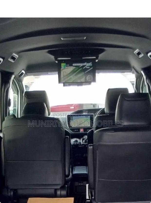 Toyota Esquire 2021 White