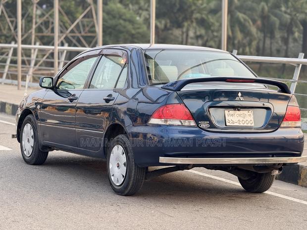 Mitsubishi Lancer 2005 Blue