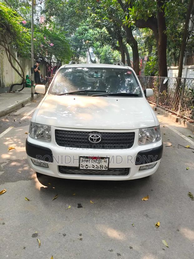 Toyota Succeed 2004 White