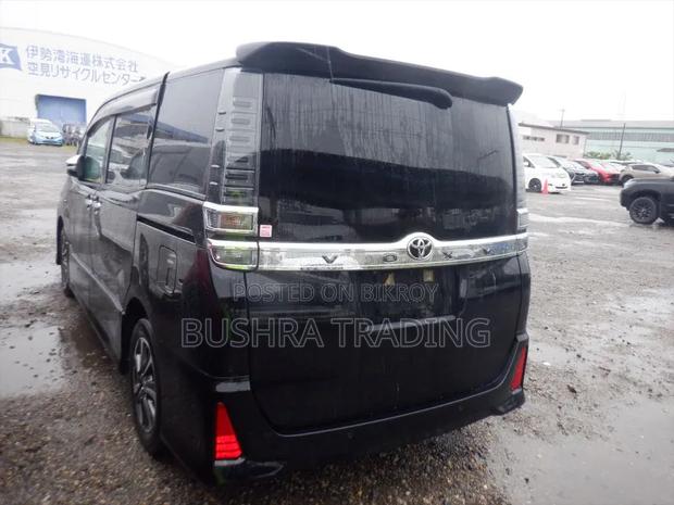 Toyota Voxy ZS Kirameki III 2WD 7-Seater 2021 Black