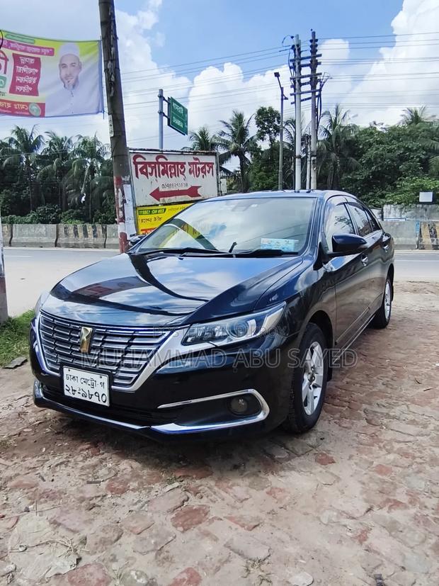 Toyota Premio 2018 Matt Black