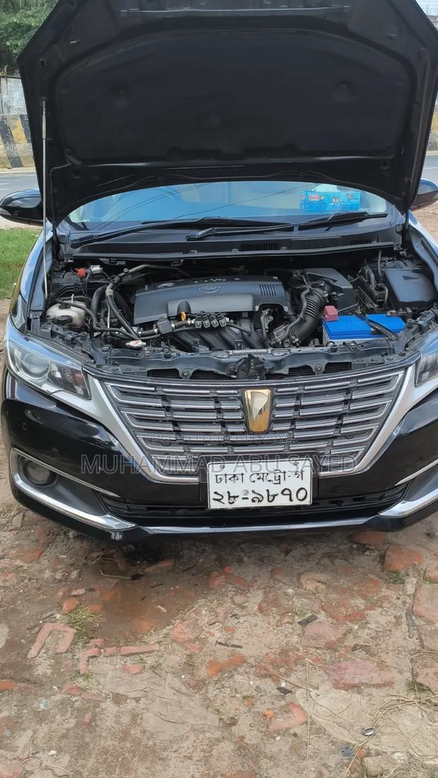 Toyota Premio 2018 Matt Black