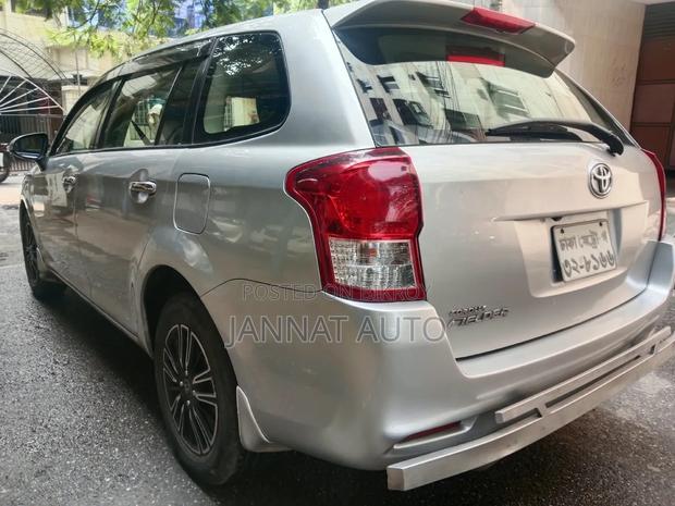 Toyota Corolla 2012 Silver