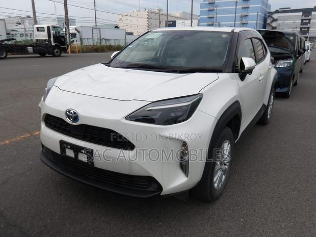 New Toyota Yaris Cross 1.5 Hybrid AWD 2021 Pearl