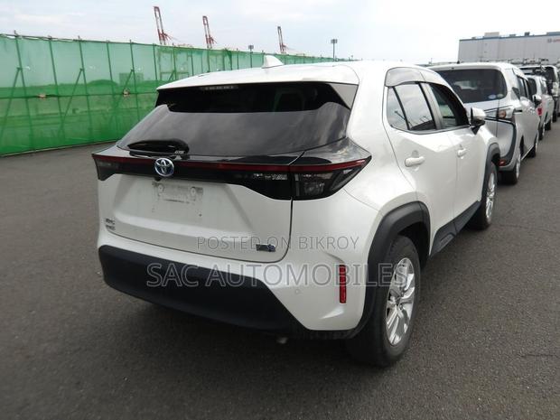 New Toyota Yaris Cross 1.5 Hybrid AWD 2021 Pearl