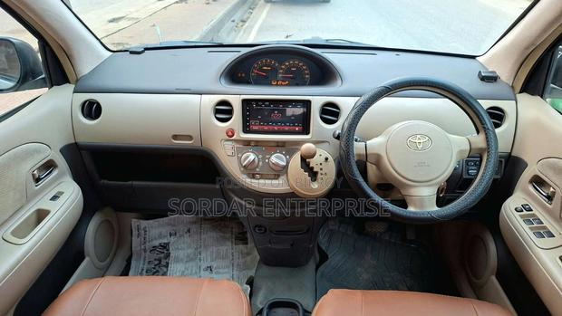 Toyota Sienta 1.5 FWD 2008 Silver