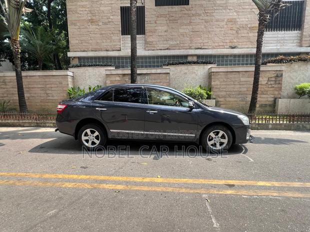Toyota Premio 2015 Pearl