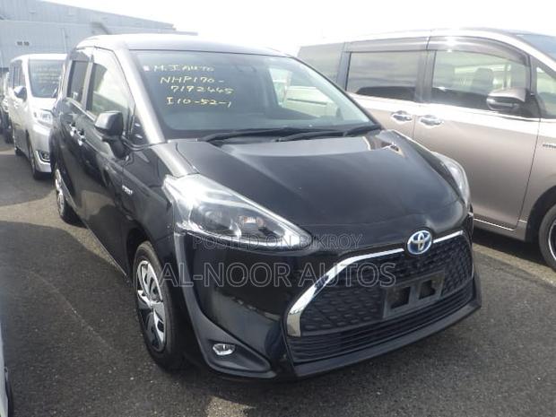 Toyota Sienta 2021 Black