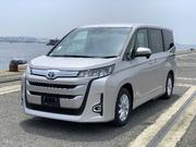 Toyota Noah 2022 Gold for sale