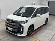 Toyota Noah 2022 Pearl for sale