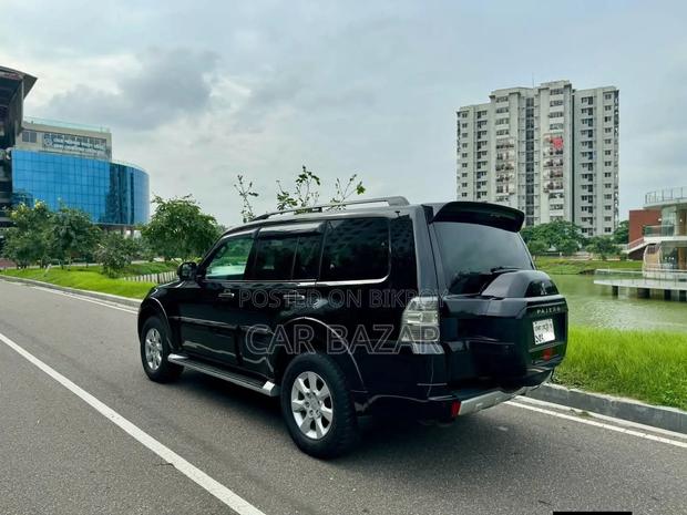 Mitsubishi Pajero V90 3.0 V6 GLS/GLX 2016 Black
