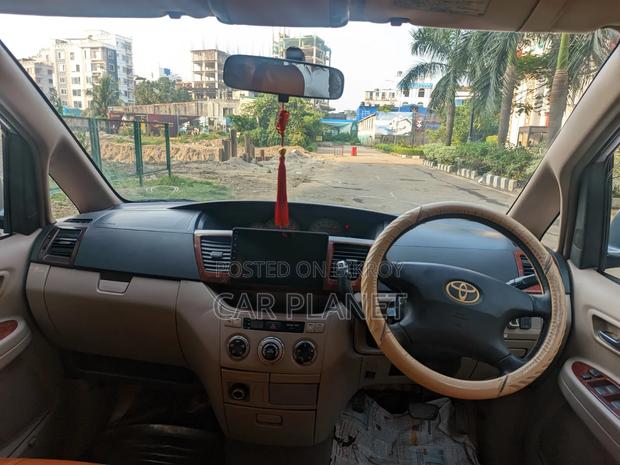 New Toyota Noah 2002 Silver