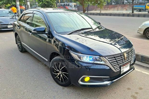 Toyota Premio 2017 Blue