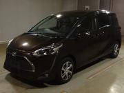 Toyota Sienta 2021 Brown for sale