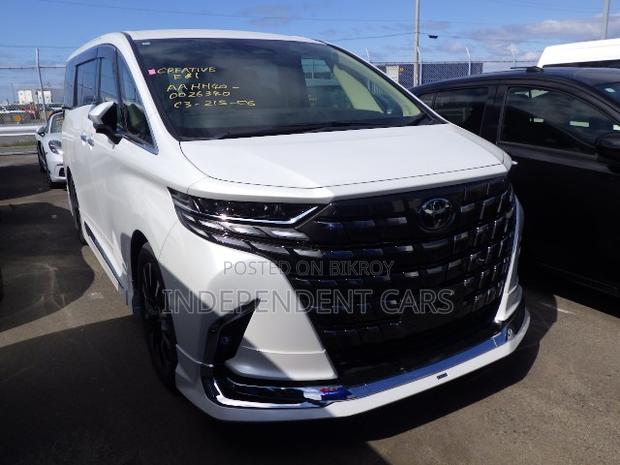 Toyota Alphard 2.5 Hybrid AWD 2024 Pearl
