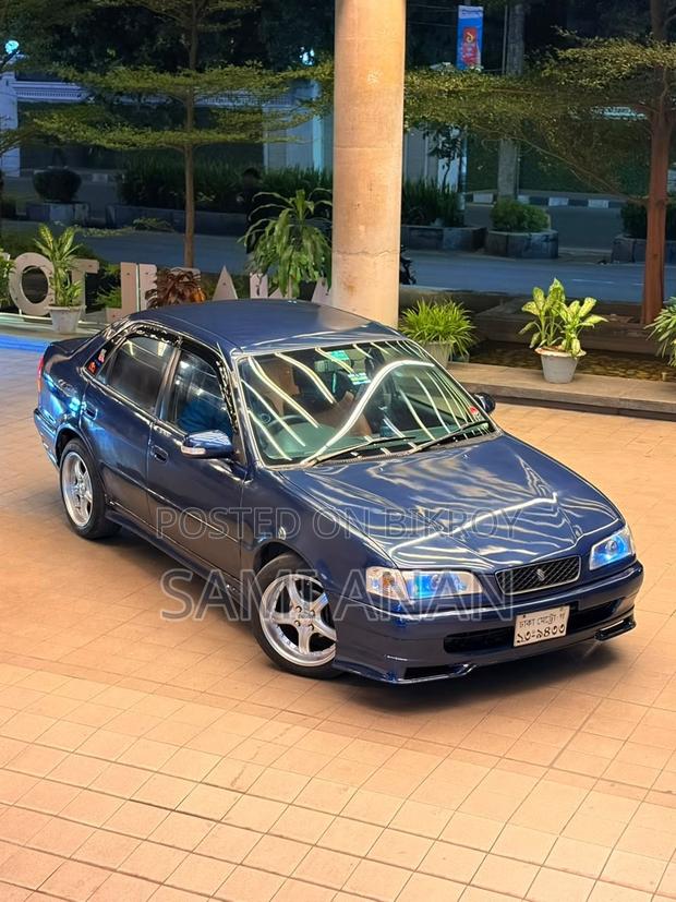 Toyota Corolla Sedan 1996