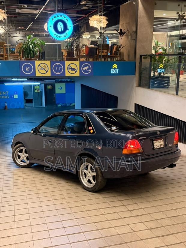 Toyota Corolla Sedan 1996