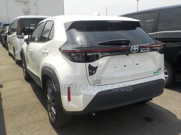 Toyota Yaris Cross 2021 Pearl