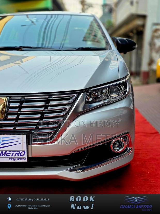 Toyota Premio 2020 Silver
