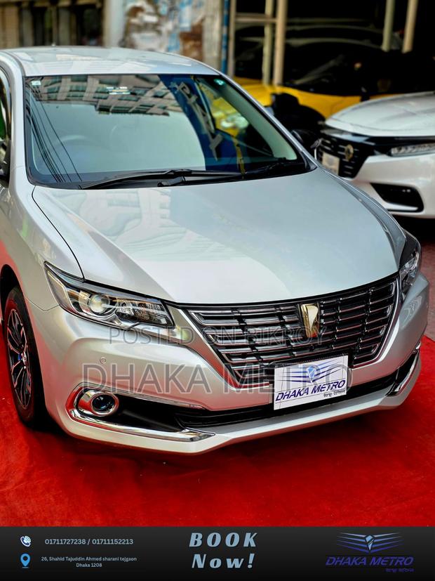 Toyota Premio 2020 Silver
