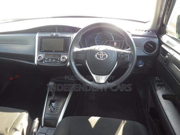 Toyota Corolla Fielder 1.5 Hybrid FWD 2021 Black