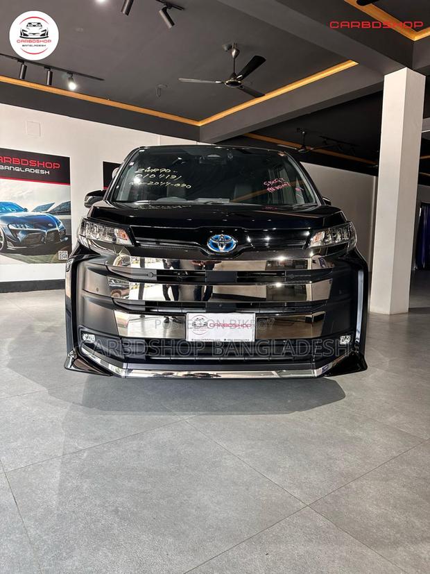 Toyota Noah 2023 Black