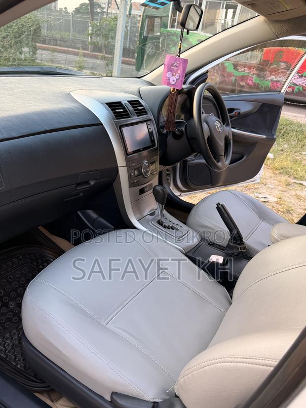 Toyota Corolla Fielder 2011 White