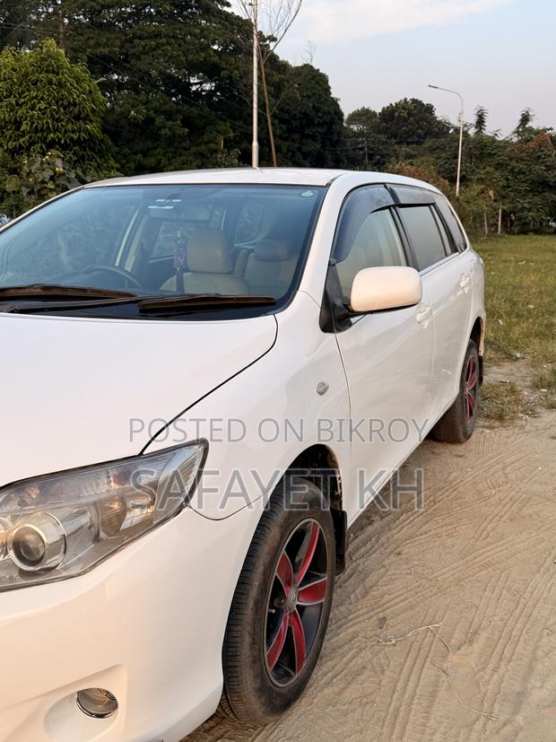 Toyota Corolla Fielder 2011 White